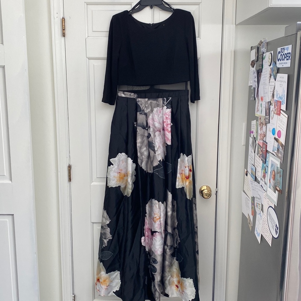 Beautiful Formal Event Dress - Weddings, Gala, special date!